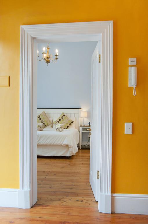 Six On Scott Bed & Breakfast Cape Town Ruang foto