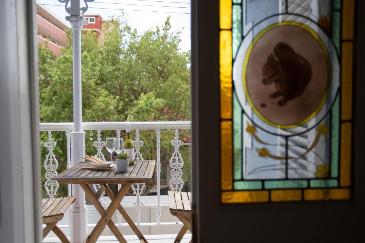 Six On Scott Bed & Breakfast Cape Town Bagian luar foto
