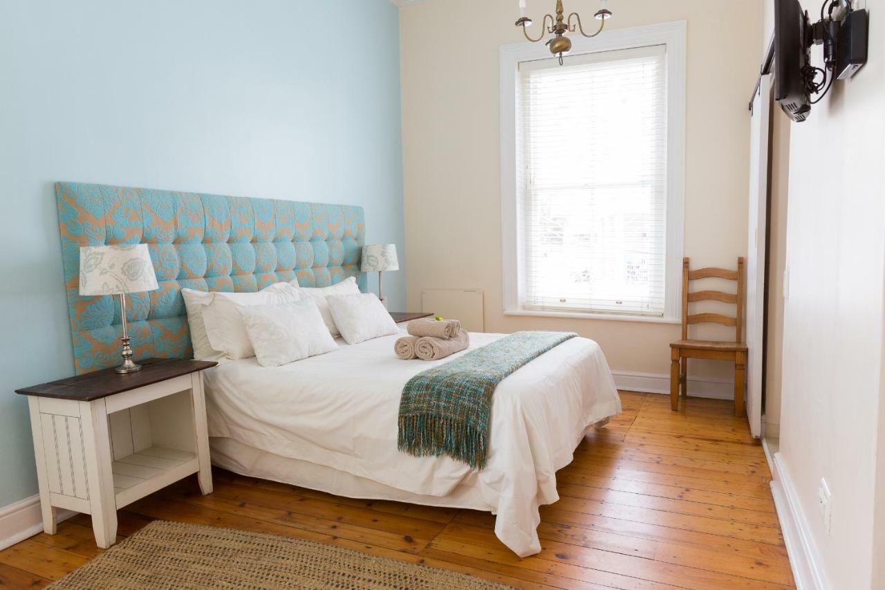 Six On Scott Bed & Breakfast Cape Town Bagian luar foto